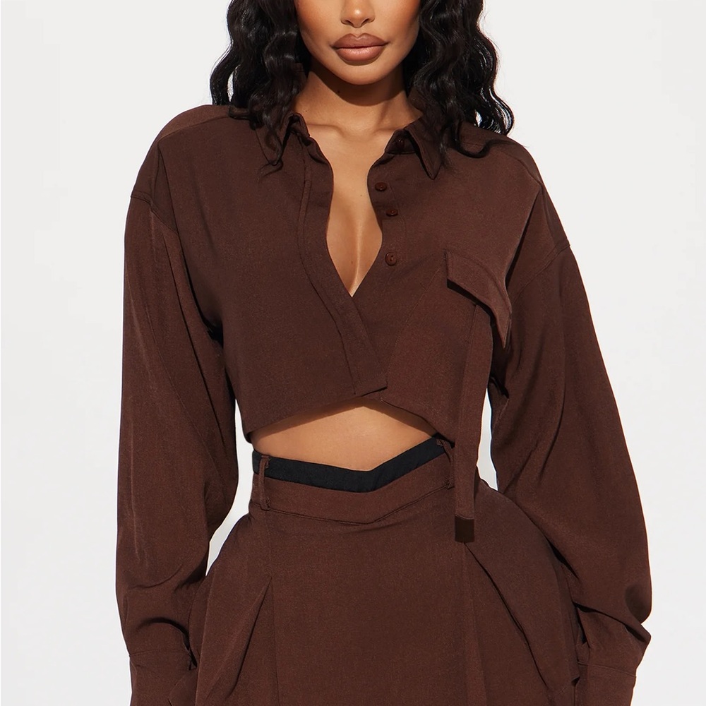 NWT 2pc Set Chic Brown Long Sleeve Crop Top & Skort